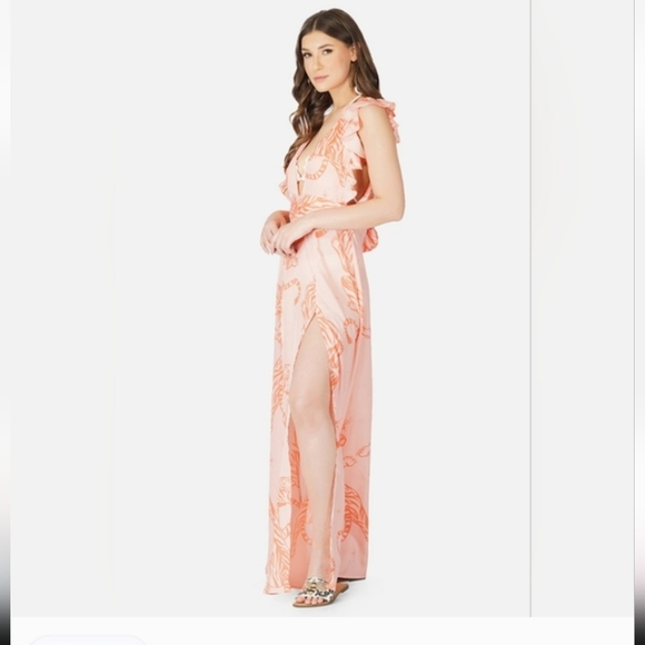 Chic Peach Patterned Maxi Dress - Picture 4 of 9
